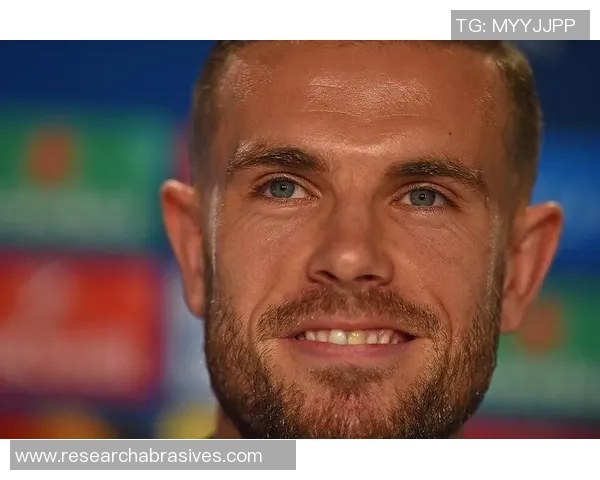 回顾上届足球明星的辉煌表现与成就，谁将成为新的传奇人物